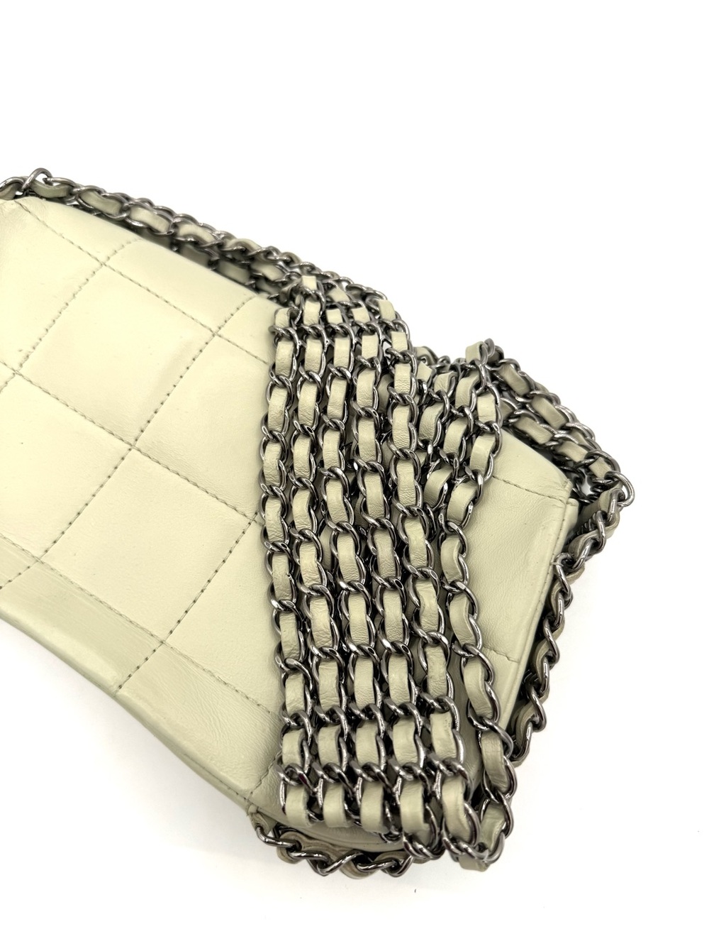 CHANEL Off White Quilted 5 Chain Leather Flap Bag - Picture 12 of 16